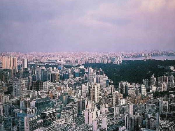 潺潺泉水绘成语画卷