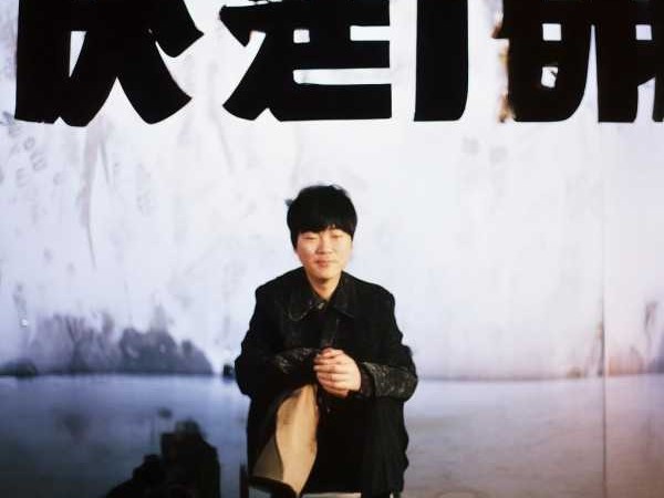 成语巧喻，语言精华映照
